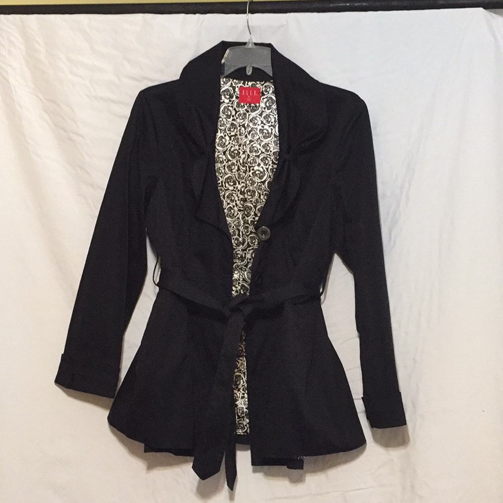 Flattering Lightweight NWOT Elle Jacket XL